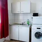 Zentrale Lage Naehe Hauptbahnhof 3 Wohnung, Kueche, Balkon, Duschbad شقة *