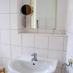 Zentrale Lage Naehe Hauptbahnhof 3 Wohnung, Kueche, Balkon, Duschbad شقة *