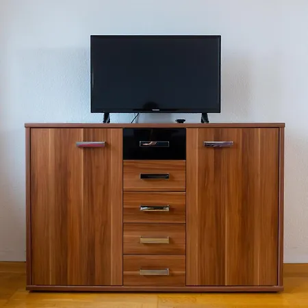 Appartement Zentrale Lage Naehe Hauptbahnhof 3 Wohnung, Kueche, Balkon, Duschbad Mainz