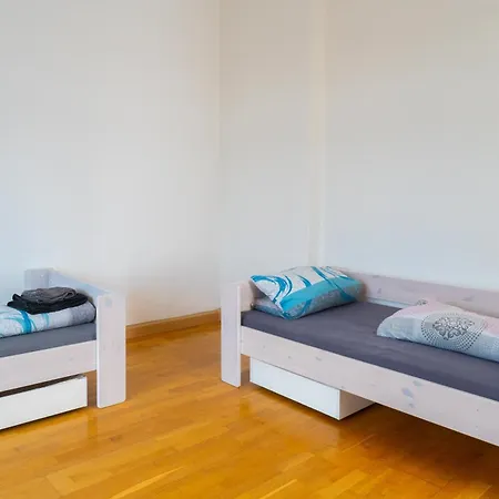 Appartement Zentrale Lage Naehe Hauptbahnhof 3 Wohnung, Kueche, Balkon, Duschbad Mainz