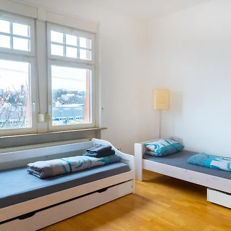 Zentrale Lage Naehe Hauptbahnhof 3 Wohnung, Kueche, Balkon, Duschbad
