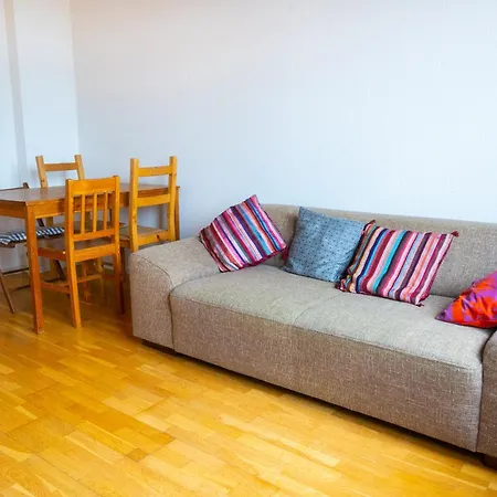 Appartement Zentrale Lage Naehe Hauptbahnhof 3 Wohnung, Kueche, Balkon, Duschbad *