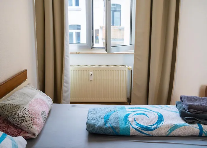 Appartement Zentrale Lage Naehe Hauptbahnhof 3 Wohnung, Kueche, Balkon, Duschbad *