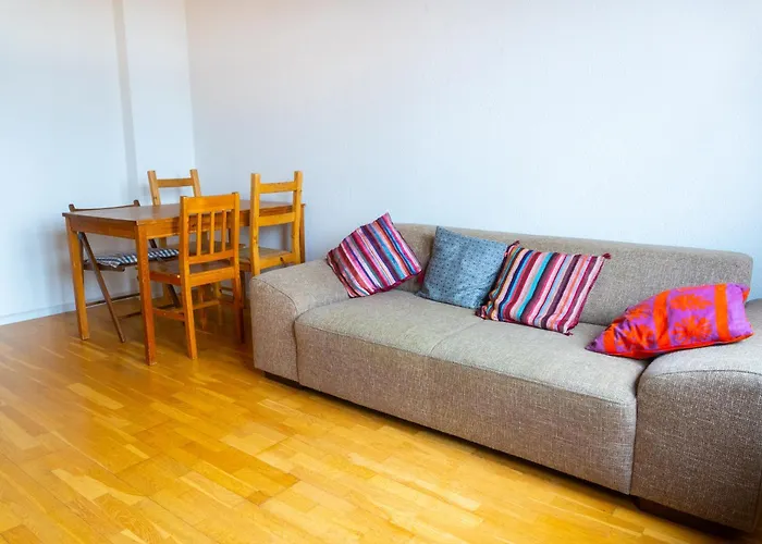 Appartement Zentrale Lage Naehe Hauptbahnhof 3 Wohnung, Kueche, Balkon, Duschbad *